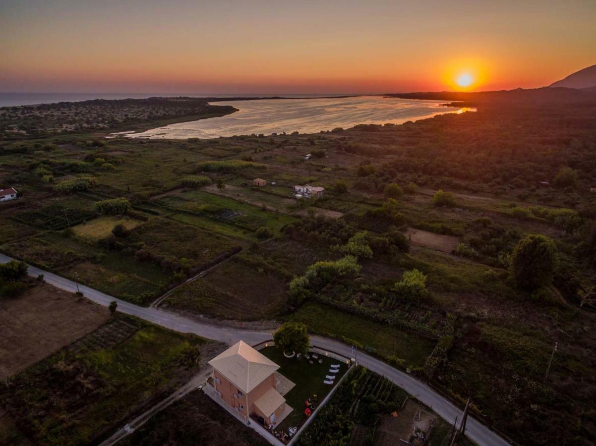 Villa Nissos Línia Dış mekan fotoğraf